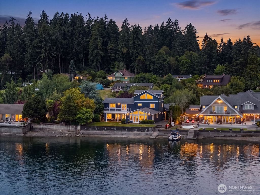 2815 Moorelands Drive NW, Gig Harbor, WA 98335