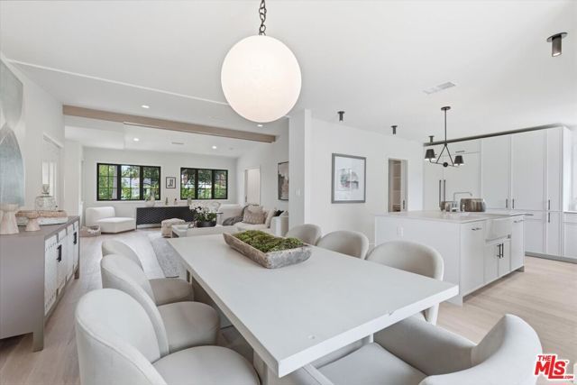 3647 Barry Avenue, Los Angeles, CA 90066