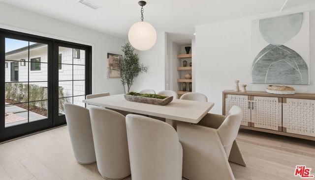3647 Barry Avenue, Los Angeles, CA 90066