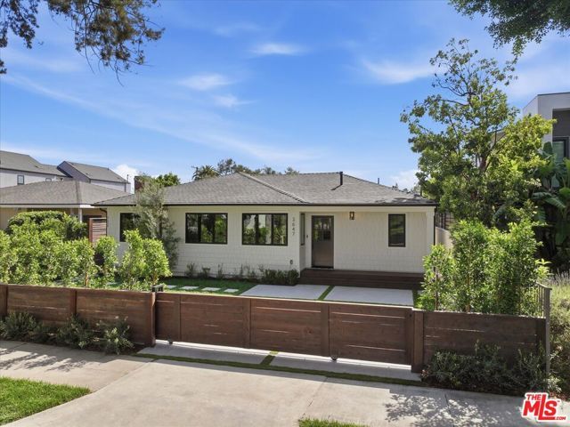 3647 Barry Avenue, Los Angeles, CA 90066