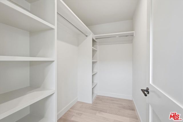 3647 Barry Avenue, Los Angeles, CA 90066
