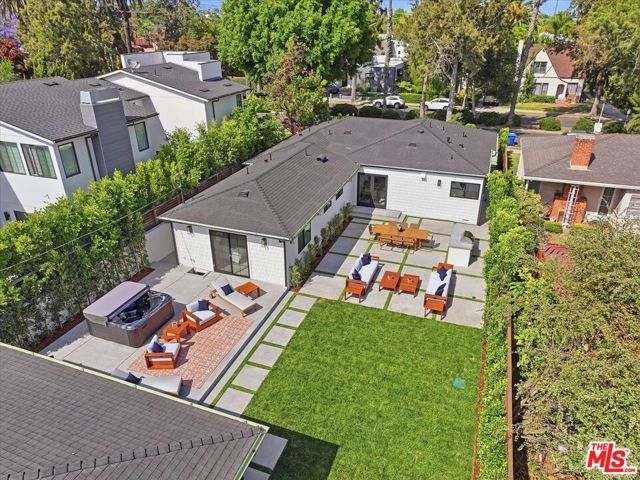 3647 Barry Avenue, Los Angeles, CA 90066