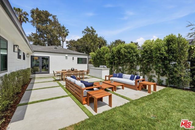 3647 Barry Avenue, Los Angeles, CA 90066