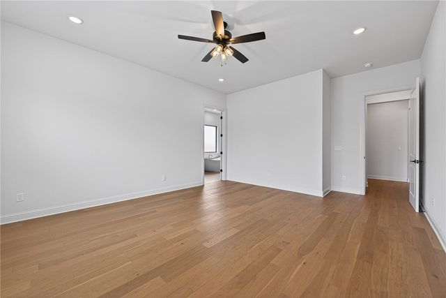 8900 W Comet Drive, Bentonville, AR 72713