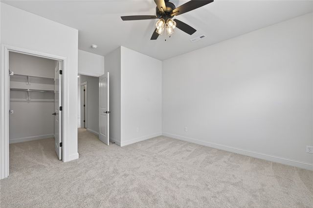 8900 W Comet Drive, Bentonville, AR 72713