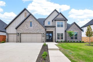 8900 W Comet Drive, Bentonville, AR 72713