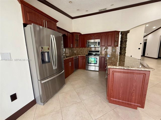 13781 SW 158th Ter 0, Miami, FL 33177