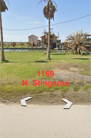 1169 N Stingaree Drive, Crystal Beach, TX 77650