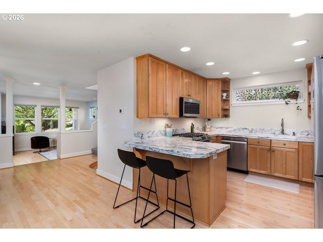 2306 Nw MILLER Rd, Portland, OR 97229