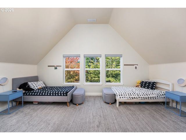 2306 Nw MILLER Rd, Portland, OR 97229