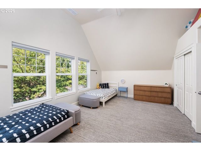 2306 Nw MILLER Rd, Portland, OR 97229