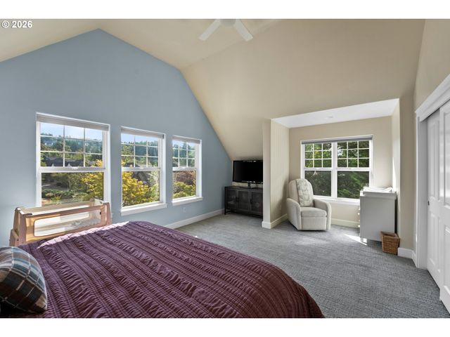 2306 Nw MILLER Rd, Portland, OR 97229