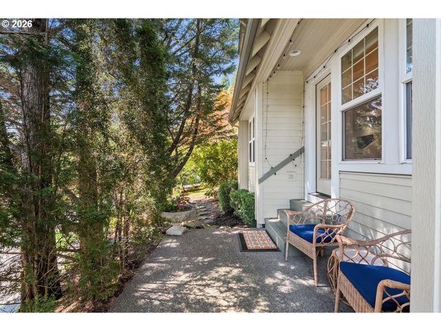 2306 Nw MILLER Rd, Portland, OR 97229