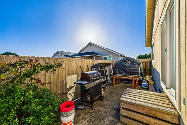 1695-1697 Oakdale Drive Drive, Mckinleyville, CA 95519