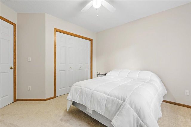 8549 Woodland Curve, Saint Bonifacius, MN 55375