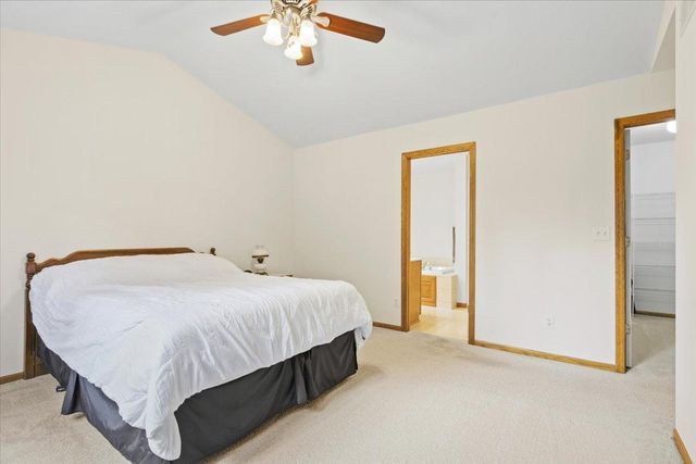 8549 Woodland Curve, Saint Bonifacius, MN 55375