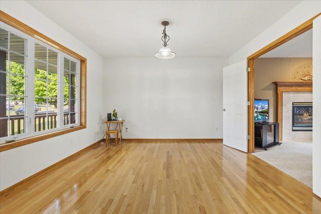 8549 Woodland Curve, Saint Bonifacius, MN 55375
