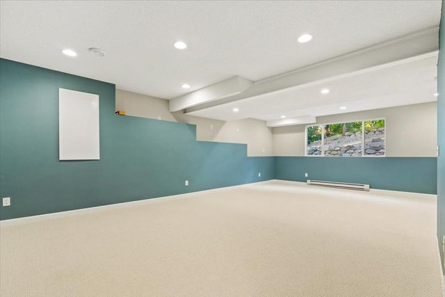8549 Woodland Curve, Saint Bonifacius, MN 55375