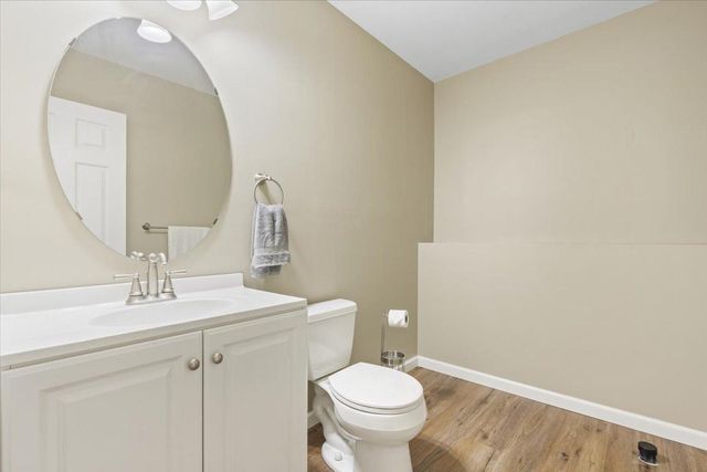 8549 Woodland Curve, Saint Bonifacius, MN 55375