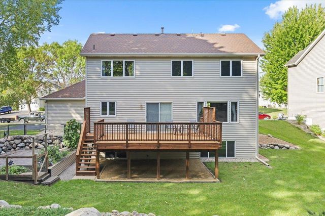 8549 Woodland Curve, Saint Bonifacius, MN 55375