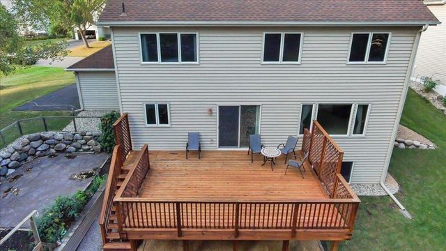 8549 Woodland Curve, Saint Bonifacius, MN 55375