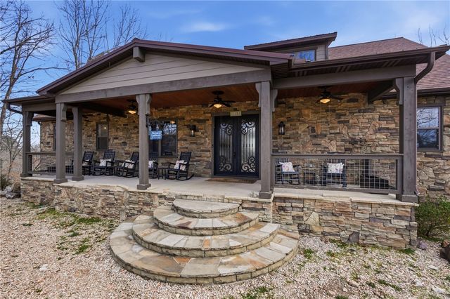 663 County Road 153, Eureka Springs, AR 72632