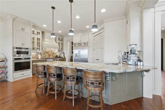 663 County Road 153, Eureka Springs, AR 72632