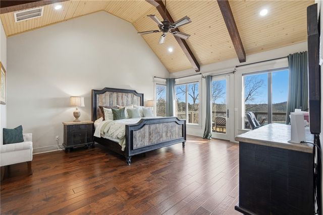 663 County Road 153, Eureka Springs, AR 72632