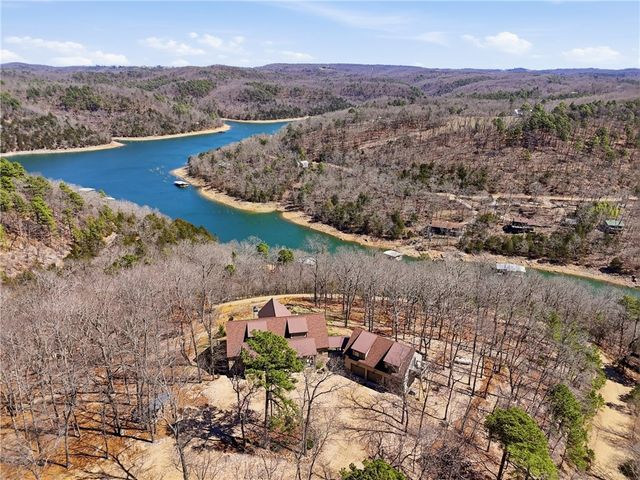 663 County Road 153, Eureka Springs, AR 72632