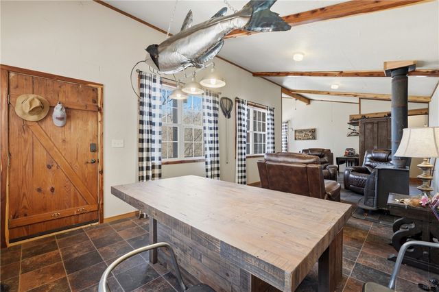 663 County Road 153, Eureka Springs, AR 72632