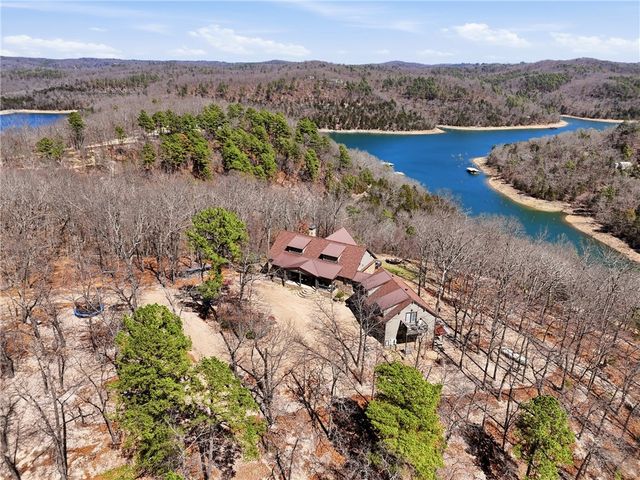 663 County Road 153, Eureka Springs, AR 72632