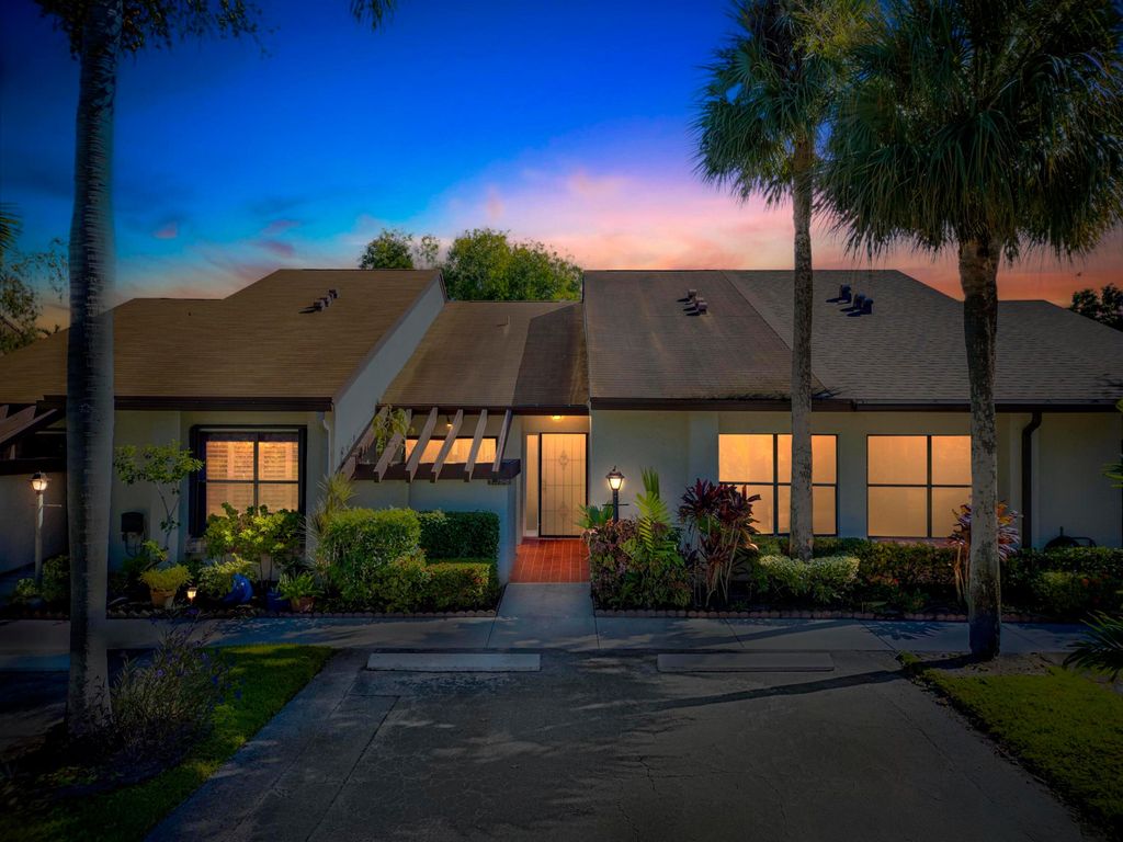 3928 Vine Trail B, Lake Worth, FL 33467