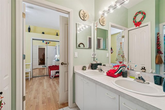 928 OAKVIEW ROAD, Tarpon Springs, FL 34689