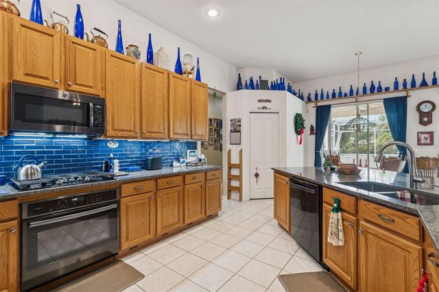 928 OAKVIEW ROAD, Tarpon Springs, FL 34689