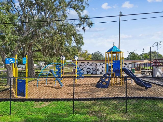 928 OAKVIEW ROAD, Tarpon Springs, FL 34689