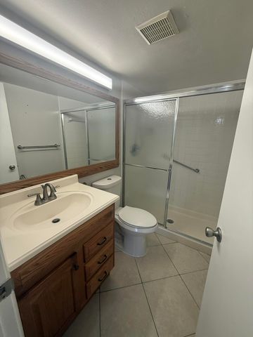 617 Sea Pine Way B1, Greenacres, FL 33415