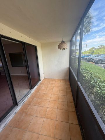 617 Sea Pine Way B1, Greenacres, FL 33415