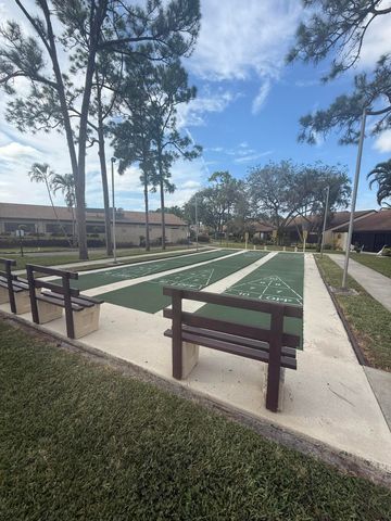 617 Sea Pine Way B1, Greenacres, FL 33415