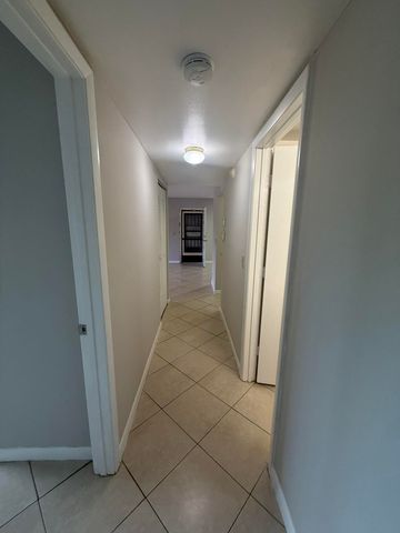 617 Sea Pine Way B1, Greenacres, FL 33415