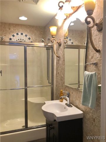 5079 Forest Road, Lewiston, NY 14092