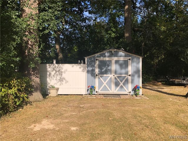 5079 Forest Road, Lewiston, NY 14092