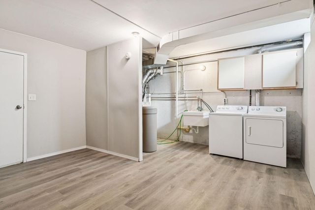 1479 Goodwin Avenue N, Oakdale, MN 55128