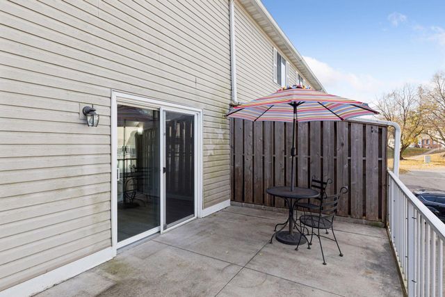 1479 Goodwin Avenue N, Oakdale, MN 55128