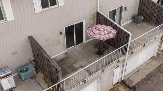 1479 Goodwin Avenue N, Oakdale, MN 55128