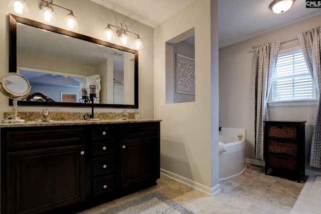 934 Dovefield Lane, Lexington, SC 29073