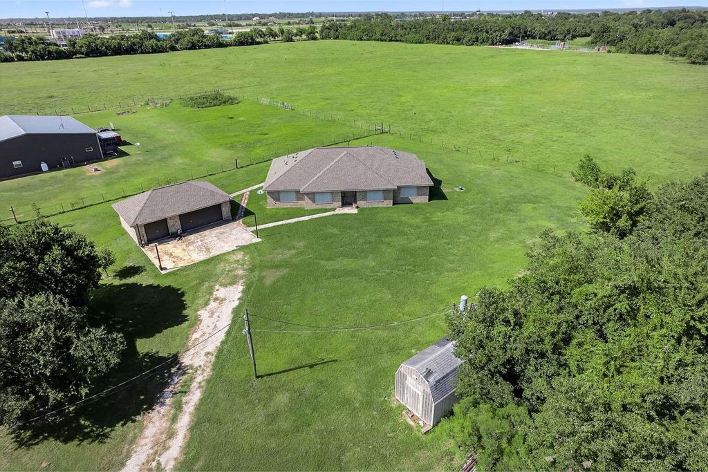 329 Gou Hole Road, Cove, TX 77523