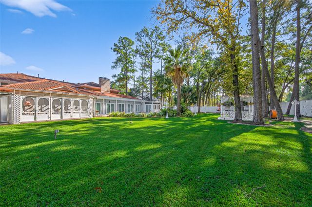 24 Windermere Lane, Houston, TX 77063