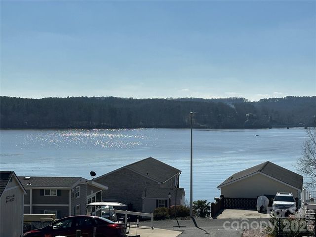 171 Grand View Drive, New London, NC 28127