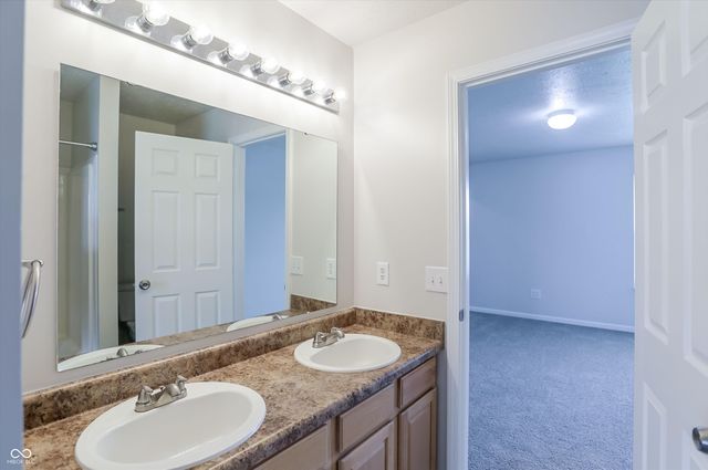 13208 Radnor Way, Fishers, IN 46038