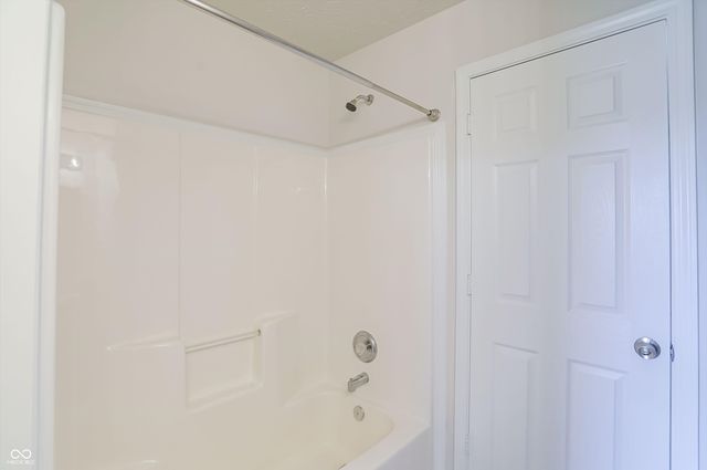 13208 Radnor Way, Fishers, IN 46038